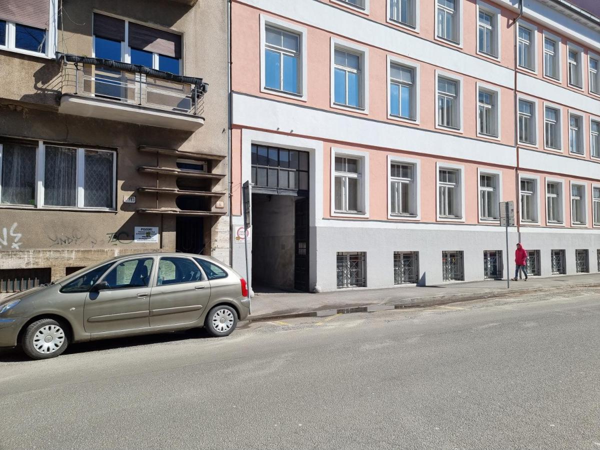 Mojmirova Apartment Kosice Center Eksteriør billede